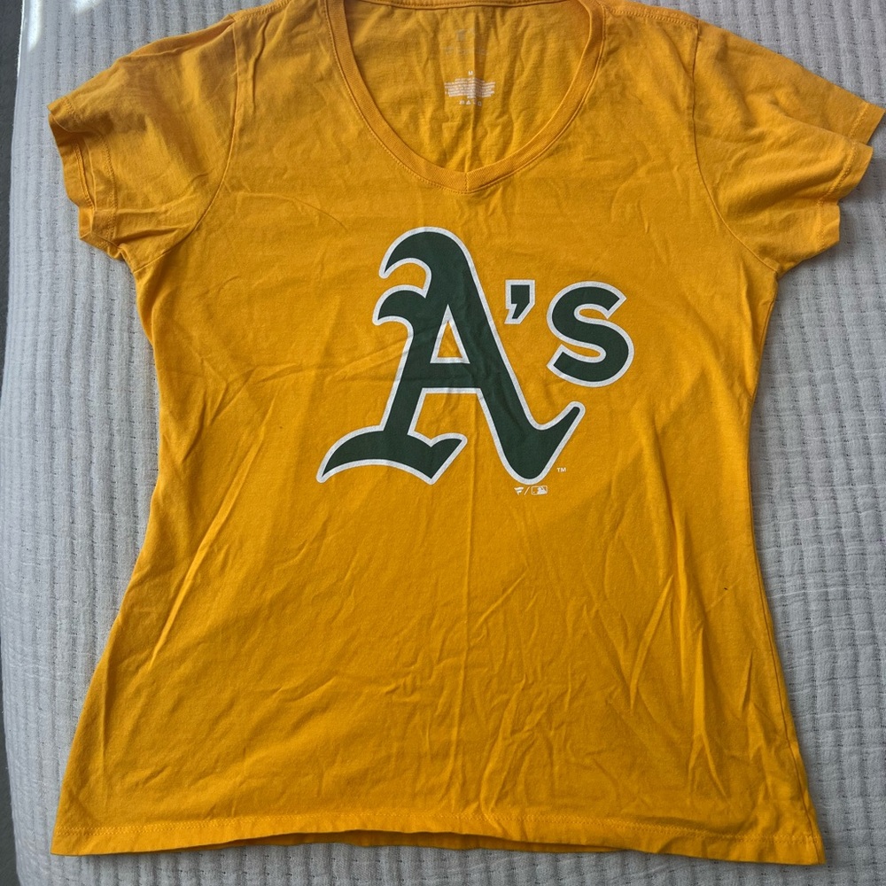Fanatics Oakland As yellow women’s tshirt